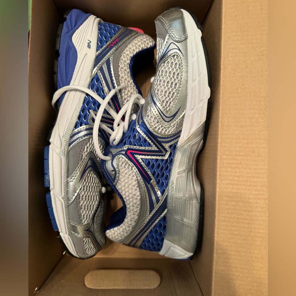 Never Worn - image 1